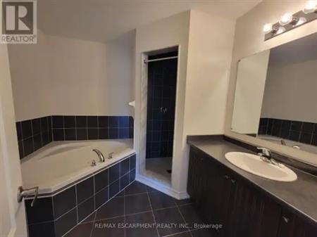 121 BAKER STREET N | 121 BAKER STREET N, Thorold