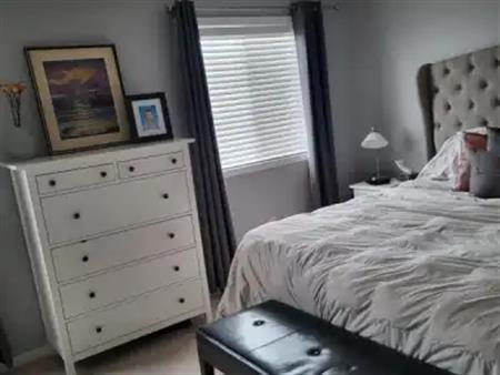 3 bedroom townhouse in great neighborhood available immediately | 415 Bundy Drive, Milton