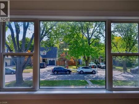 32 PRICE Avenue Unit# 4 | 32 PRICE Avenue Unit# 4, Welland
