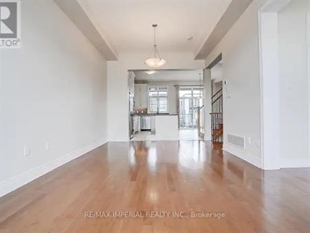 599 MARC SANTI BOULEVARD | 599 MARC SANTI BOULEVARD, Vaughan