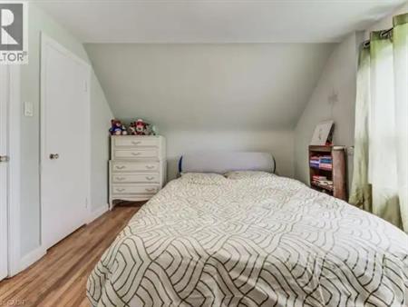 241 NEILSON Avenue | 241 NEILSON Avenue, Waterloo