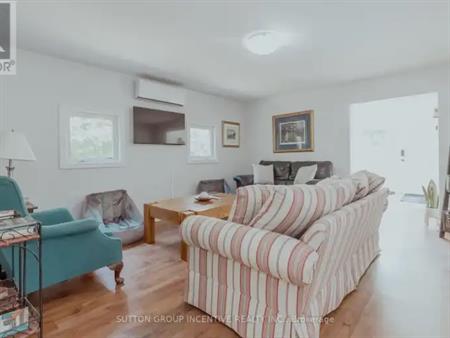 711 INNISFIL BEACH ROAD | 711 INNISFIL BEACH ROAD, Innisfil