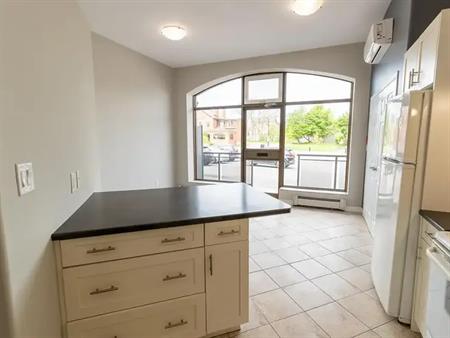 40 Front Street | 40 Front Street, Thorold