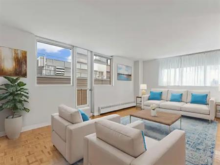 Sandpiper Apartments | 1431 Lakeshore Road, Burlington