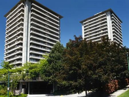 Brentlawn Towers | 5051 Lougheed Highway, Burnaby