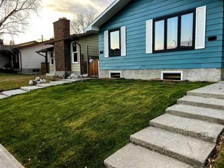 Renovated Bungalow Steps to Nose Hill | 16 Bermondsey Crescent Northwest, Calgary