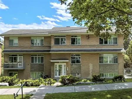Well Priced - South Etobicoke - 1 bedroom apartment | 31 Cannon Road, Toronto