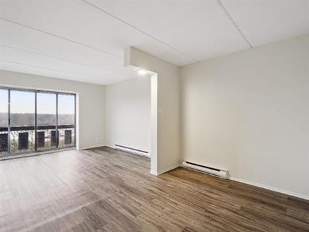 2 CH - 1 SDB - Gatineau - $1,695 /mo
