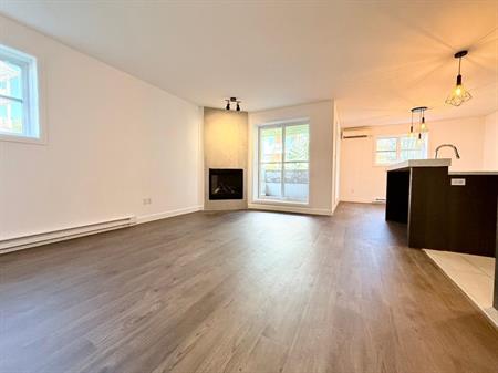 4 ½ rénové – 2 chambres avec walk-in – Saint-Hubert (près Parc de la Cité)