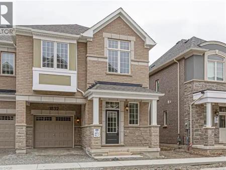 1832 THAMES Circle | 1832 THAMES CIRCLE, Milton