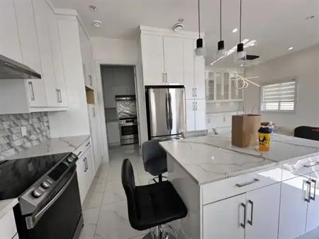 Furnished 5 bedroom luxury home for rent in Central Vancouver | 1052 East 50th Avenue, Vancouver
