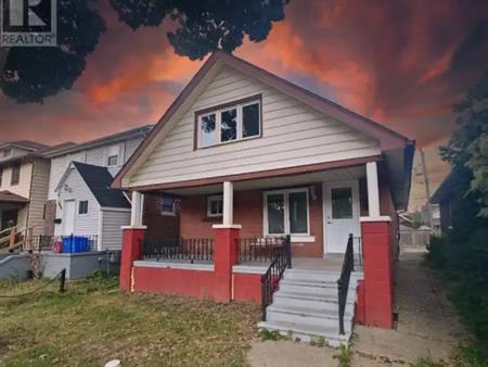404 JOSEPHINE AVENUE | 404 JOSEPHINE AVENUE, Windsor