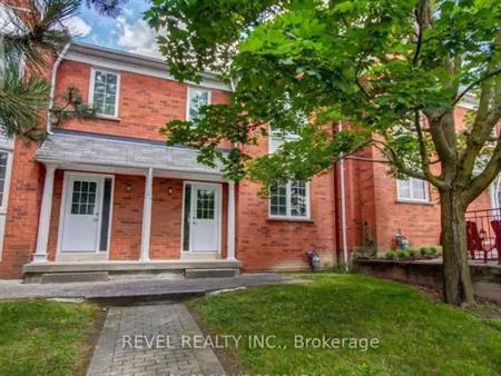 56 - 10 BASSETT BOULEVARD | 56 - 10 BASSETT BOULEVARD, Whitby