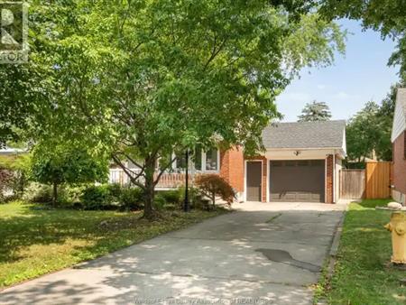 3070 DANDURAND | 3070 DANDURAND, Windsor