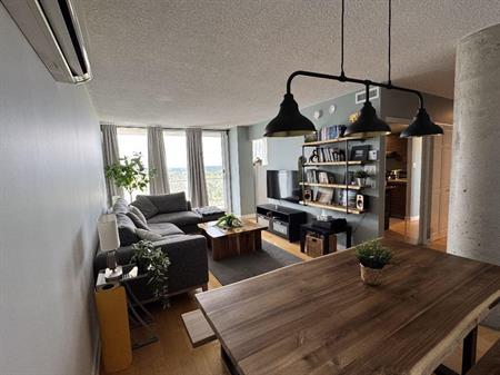 Lumineux Condo 4 1/2 - avec garage Ahuntsic