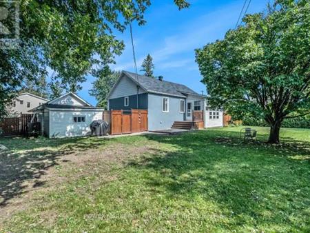 42 COTE DES NEIGES ROAD | 42 COTE DES NEIGES ROAD, Ottawa
