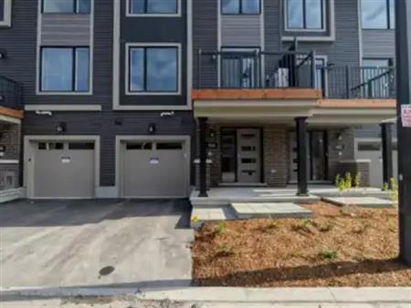 304 CLEARPATH PRIVATE | 304 CLEARPATH PRIVATE, Ottawa