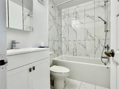 Appartement 3 1/2 à louer à Saint-Lambert