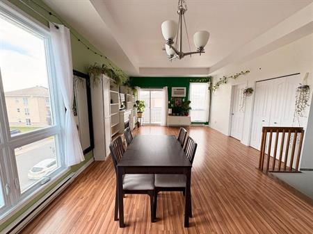 Superbe condo 5 1/2 à louer à Aylmer