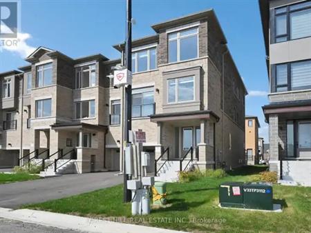 48 TENNANT CIRCLE | 48 TENNANT CIRCLE, Vaughan