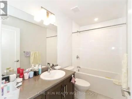 135 BOUNDSTONE WAY | 135 BOUNDSTONE WAY, Ottawa