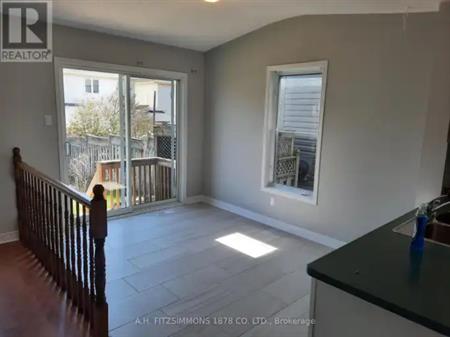 31 BURNTWOOD AVENUE | 31 BURNTWOOD AVENUE, Ottawa