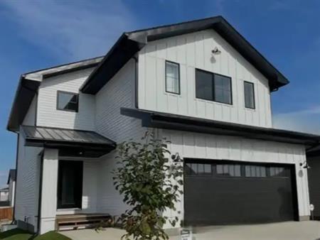 385 Chelsom Manor | 385 Chelsom Manor -, Saskatoon