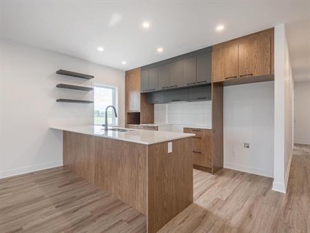 Apaprtement style condo à louer 5 1/2 Otterburn Park