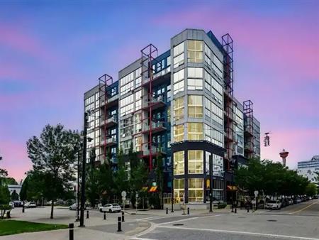 Cool Loft in Trendy East Village with City View and Underground Parking | 509 - 535 8 Avenue Southeast, Calgary