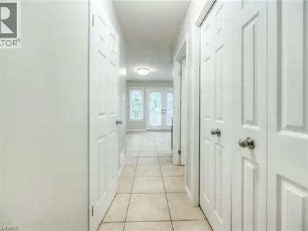 50 HOWE Drive Unit# 8B | 50 HOWE Drive Unit# 8B, Kitchener