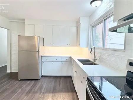 4-359 Elgin Ct, Oshawa, Ontario L1J 2P4 | 359 Elgin Court, Oshawa