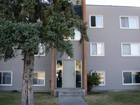 Dog Friendly 2 Bedroom Apartment | 301 - 3514 44 Street Southwest, Calgary