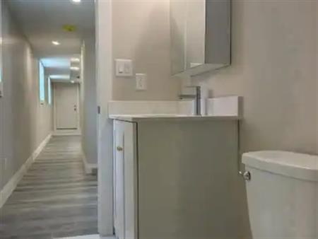 912 HALL AVENUE Unit# B | 912 HALL AVENUE Unit# B, Windsor