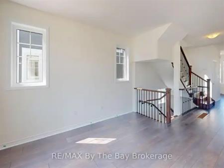 103 SURF DRIVE | 103 SURF DRIVE, Wasaga Beach