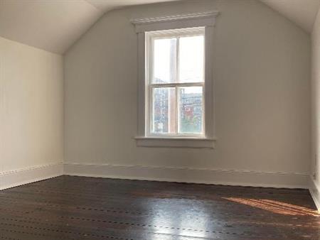 Charmant et Lumineux Appartement 4 ½ à Louer
