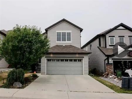 3 BR+Bonus Room+2.5 Bath-Spacious Home for Rent-Walker Lakes, SW Edmonton | 1120 59 Street Southwest, Edmonton