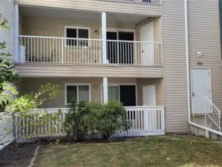 301 Woodbridge Manor | 301 Woodbridge Way, Sherwood Park