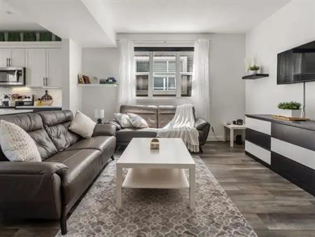 Super clean 3 bedroom | 20103 19 Avenue Northwest, Edmonton