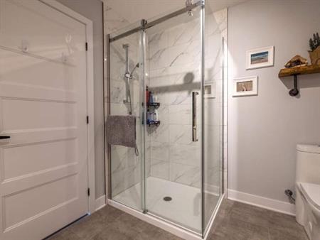 2 CH - 1 SDB - Bromont - $1,800 /mo