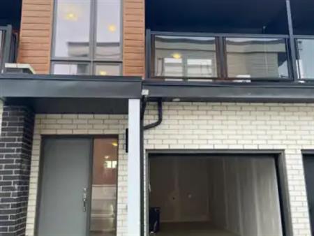 137 - 25 ISHERWOOD AVENUE | 137 - 25 ISHERWOOD AVENUE, Cambridge