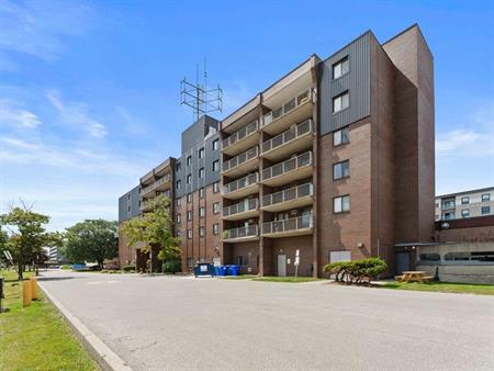 Place Tecumseh Apartments | 11886 Tecumseh Rd. E., Windsor