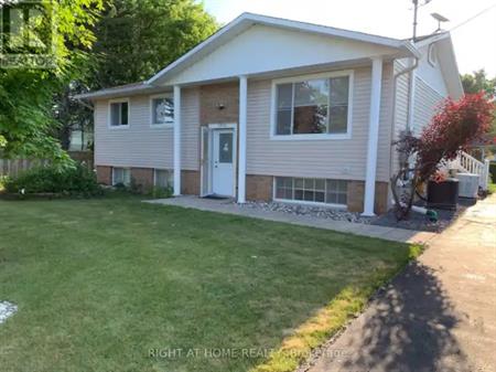 2 - 5806 BUCKLAND ROAD | 2 - 5806 BUCKLAND ROAD, Ottawa