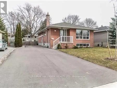 MAIN - 61 AURORA HEIGHTS DRIVE | MAIN - 61 AURORA HEIGHTS DRIVE, Aurora