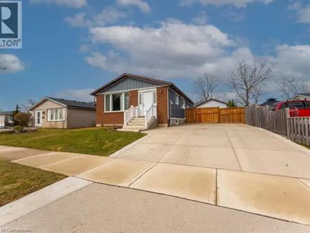 14 YORKDALE Crescent Unit# B | 14 YORKDALE Crescent Unit# B, Stoney Creek