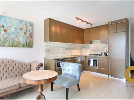 1 Bed+ Den & 1 Bath in the center of downtown Vancouver | 535 Smithe Street, Vancouver