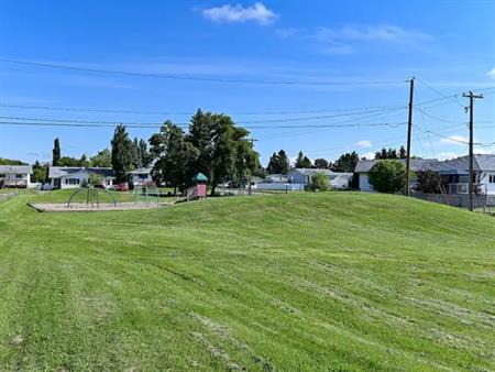 Wildrose Estates | 4202 45th Street, Wetaskiwin