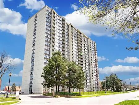Bay Mills Apartments | 25 Bay Mills Boulevard, Scarborough