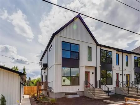 Prince Charles 4 Plex | 12321 120 Avenue Northwest, Edmonton