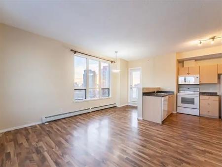 Downtown 2 Bed, 2 Bath Apartment – All Utilities & Secure Parking Included! | 1053 10 Street Southwest, Calgary