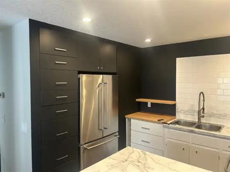 Renovated 2 Bedroom in West Hillhurst! | 4 - 2015 2 Avenue Northwest, Calgary
